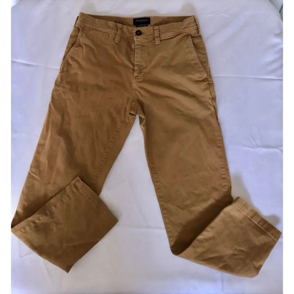 American Eagle Extreme Flex Khaki Pants